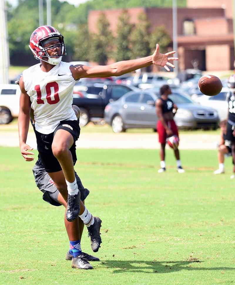 Dothan High Wolves begin football practice